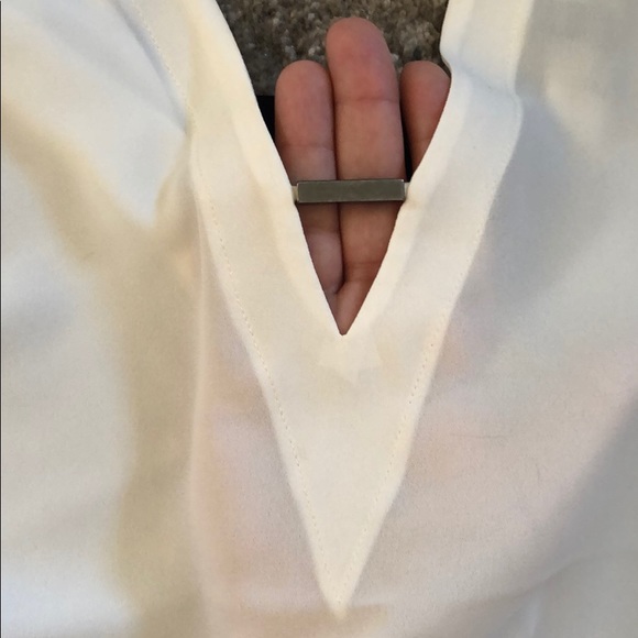 Express Blouse - Picture 3 of 4